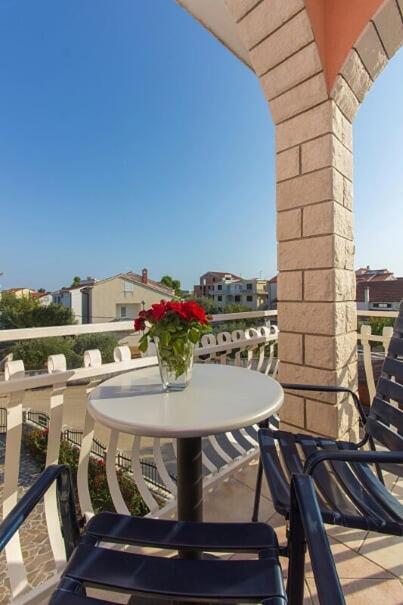 Apartments Tonimir Vodice Kültér fotó